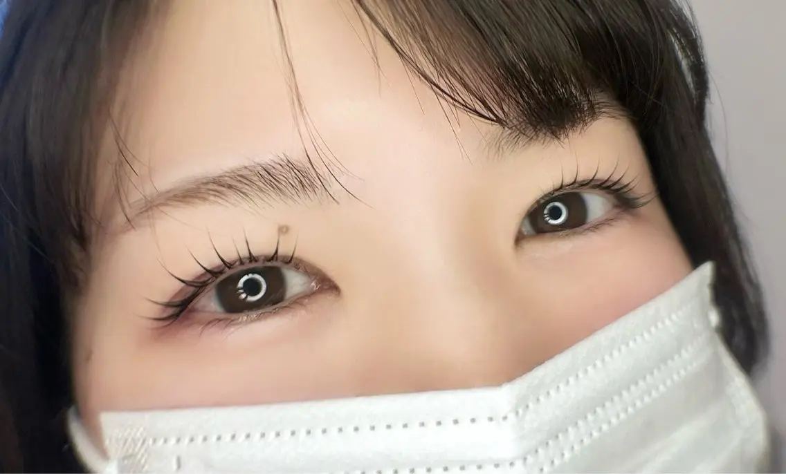 人気No1✨高持続トリートメント込みラッシュリフト(まつ毛カール)＋持ち帰り用コーティング美容液1本(4か月分)付き✨の写真
