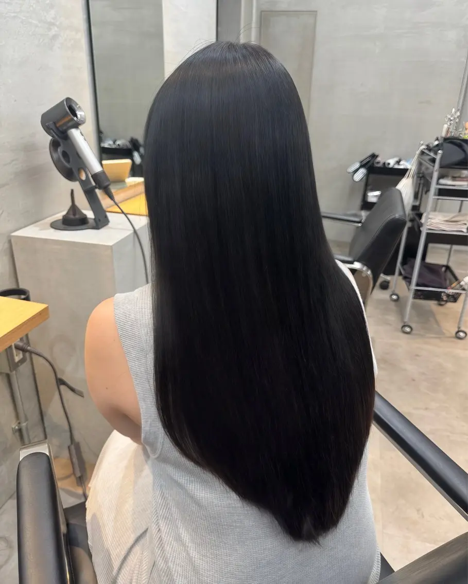 ロング カラー ヘアカラー トリートメント Anna / TWINのヘアスタイル