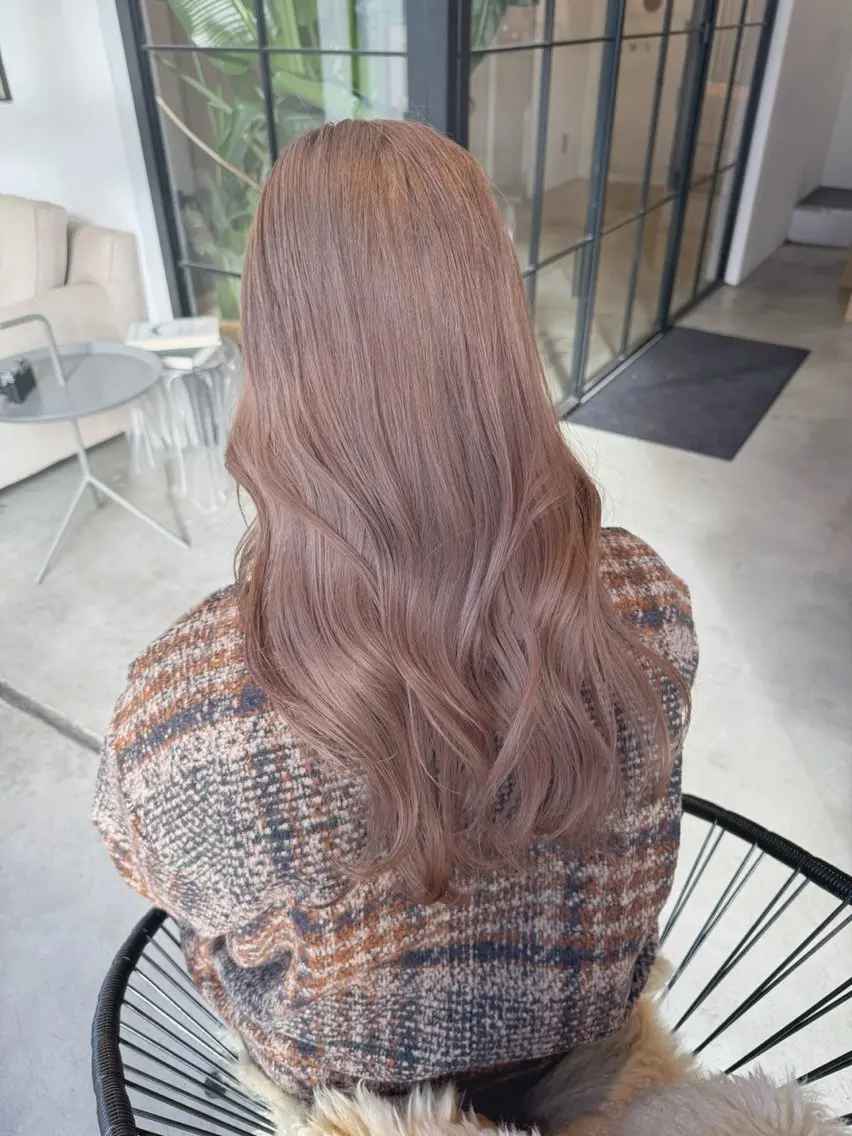 ロング ヘアカラー トリートメント ベージュカラー/新潟 カラー特化/落合優吾のヘアスタイル