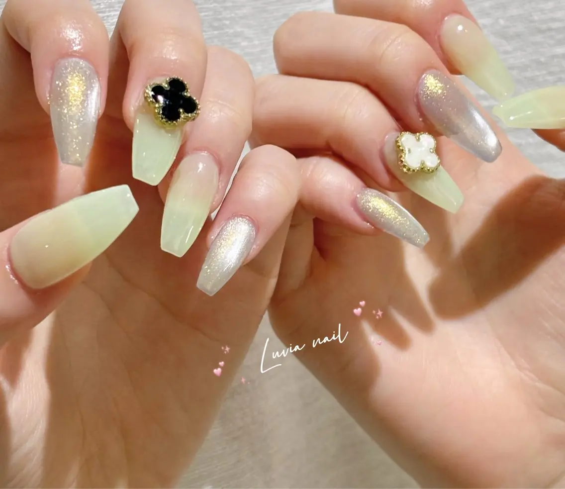 ネイル ハンドネイル 🧸Luvia nail✨のネイルデザイン