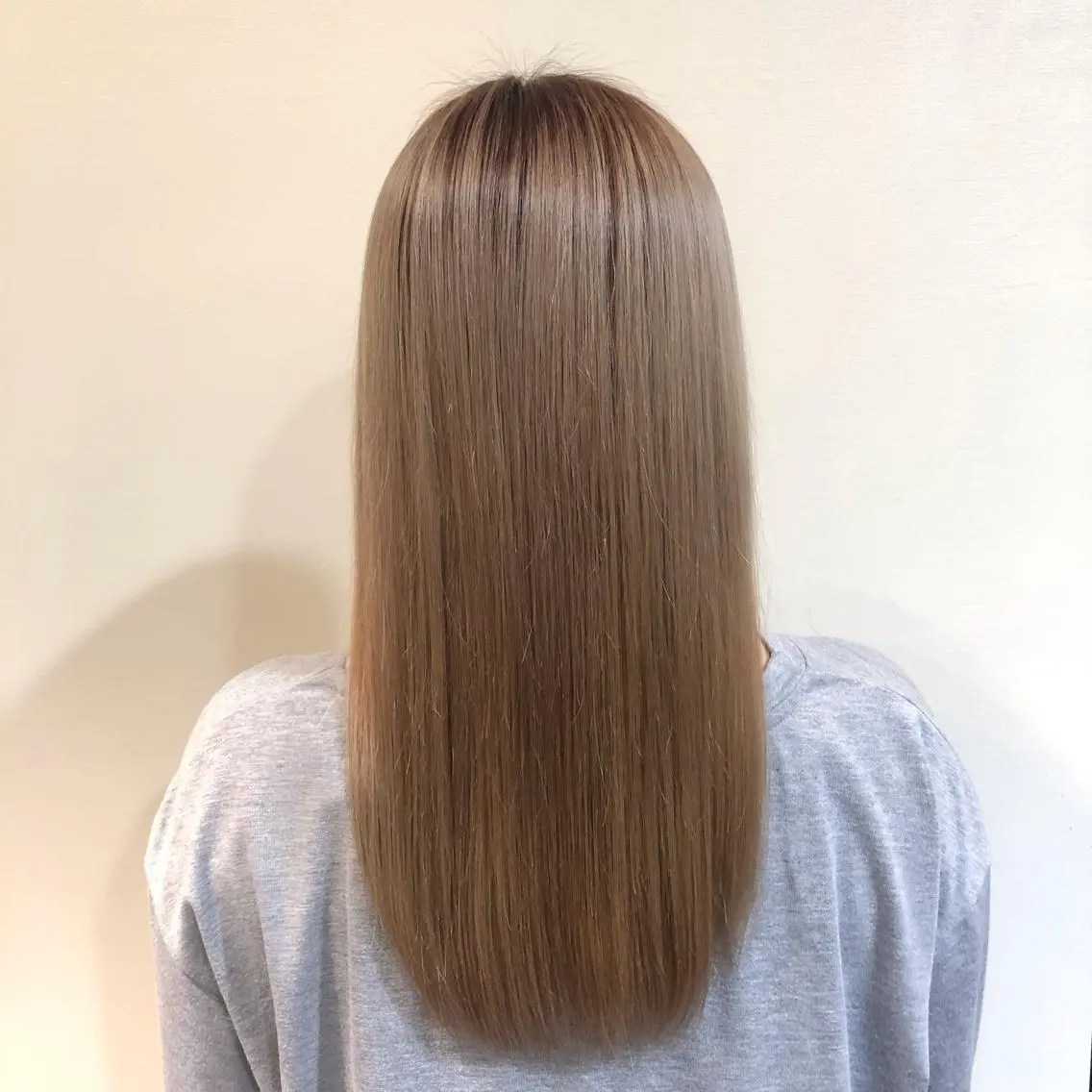 ロング カラー 立山 綾華のヘアスタイル