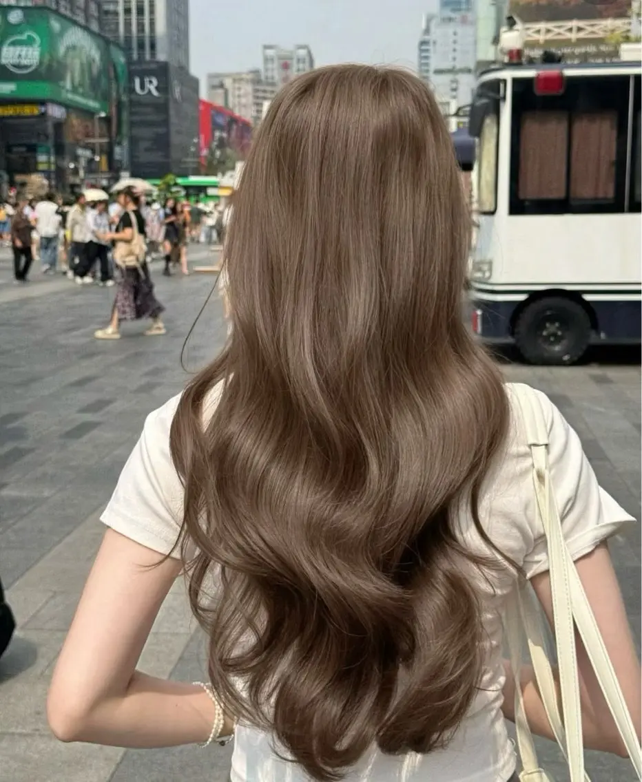 カラー 艶髪/ミルクティー ブラウン🐾  てちのヘアスタイル