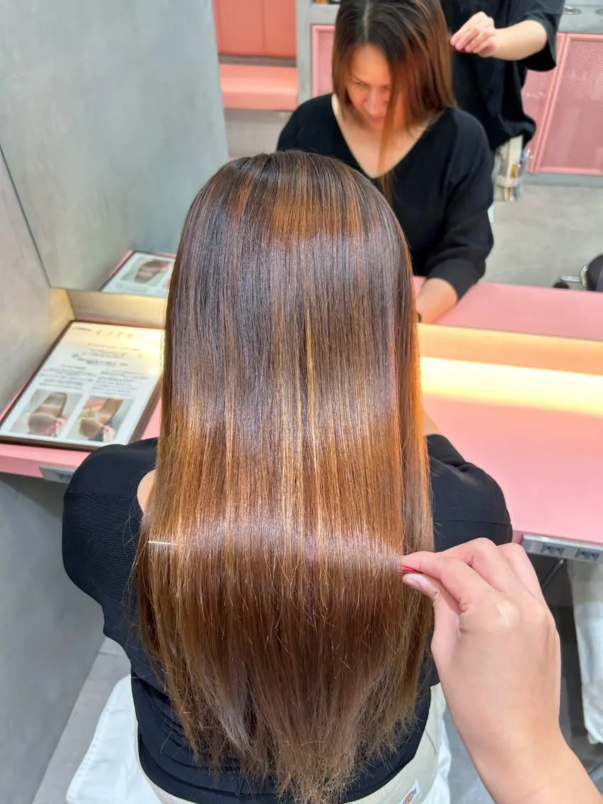 ロング レイヤー/巻ける 縮毛矯正🌱 赤石のヘアスタイル