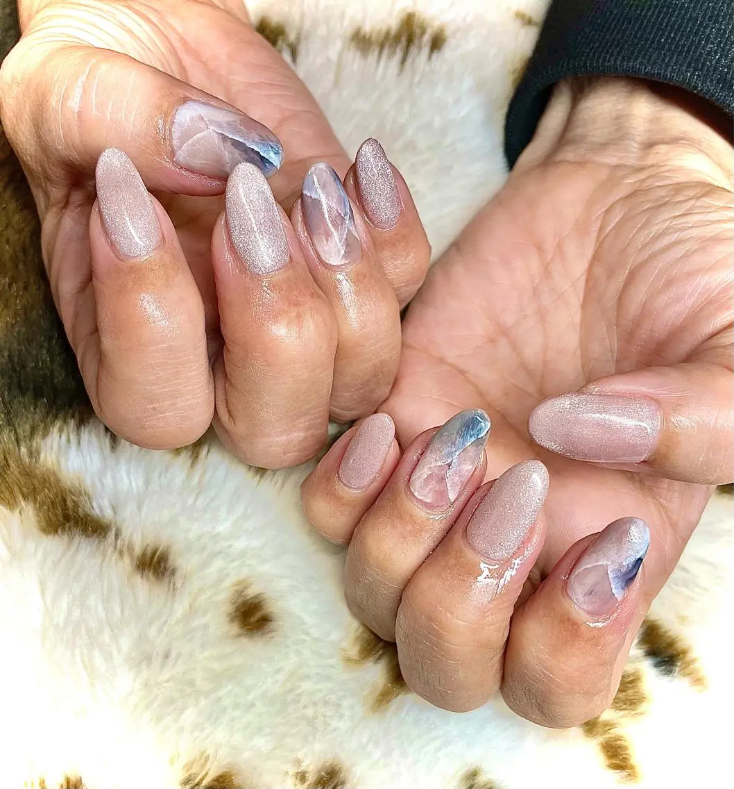 セミロング カラー パーマ ヘアアレンジ メンズ キッズ ネイル マツエク・マツパ マグネットネイル el. by Aoのネイルデザイン