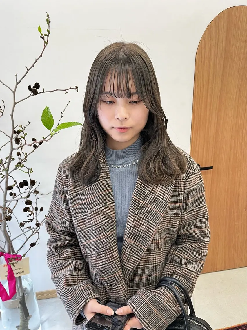 ミディアム カラー ヘアアレンジ ブリーチ ダブルカラー ブリーチなしカラー ena/ブリーチなし 透明感・レイヤー🎀のヘアスタイル