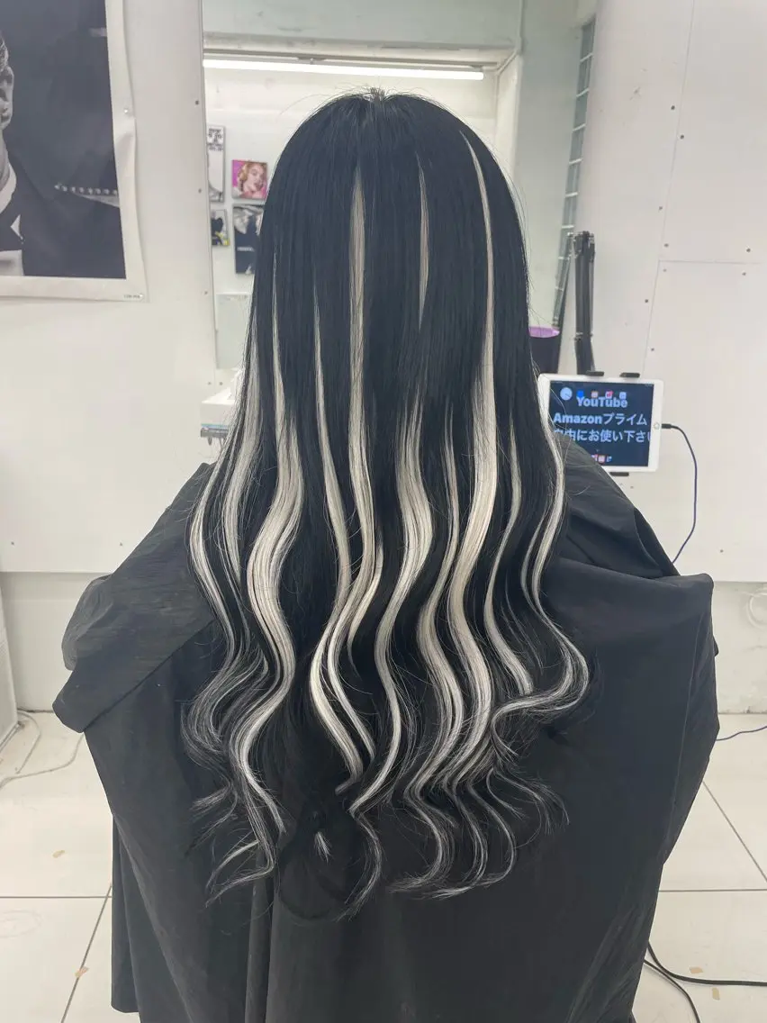 ロング エクステ 中村 海星のヘアスタイル