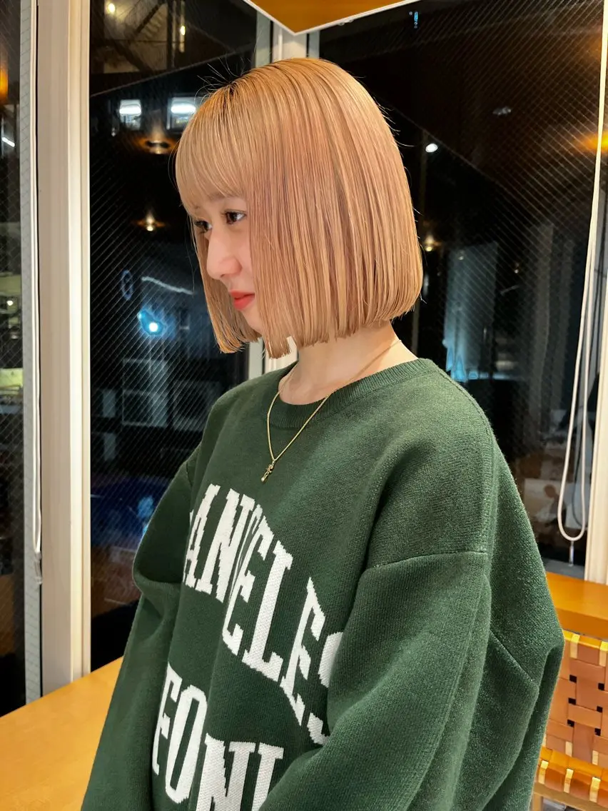 ミディアム カラー カット ヘアカラー トリートメント 縮毛矯正ボブ&顔まわ レイヤー♡TOMOEのヘアスタイル