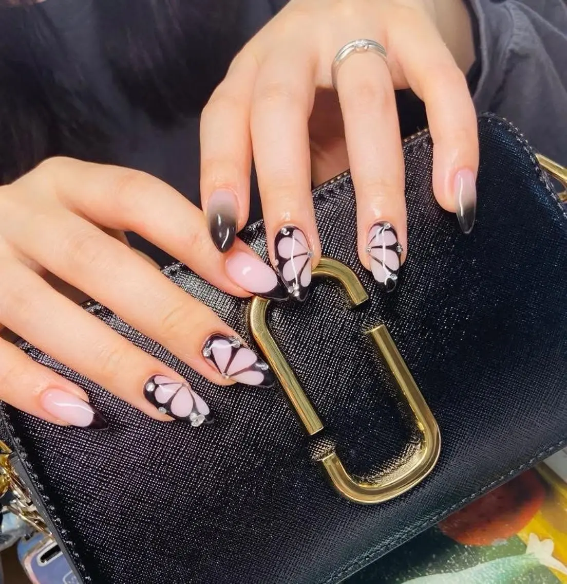 ネイル HandSnail 座間ネイルサロンのネイルデザイン