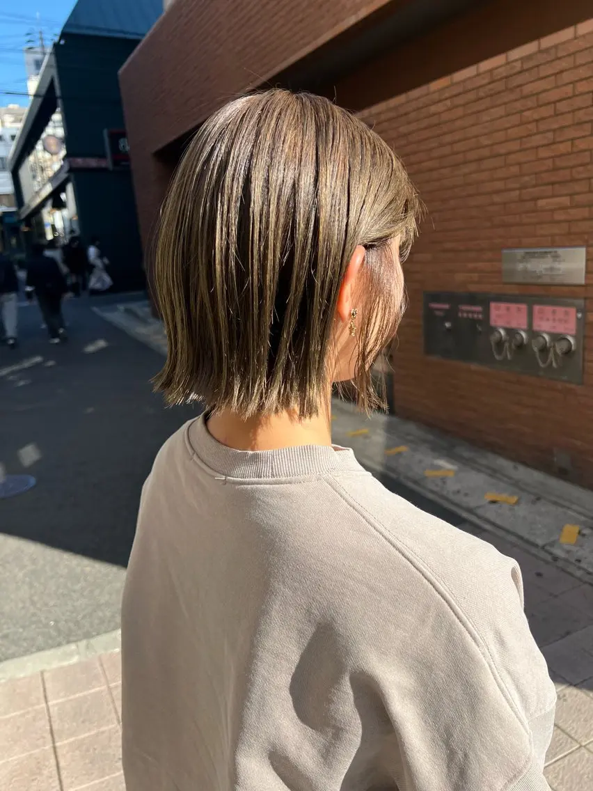 ショート カラー 切りっぱなしボブ ボブ 神戸ボブ✂️ ioe三宮/田 伸佳のヘアスタイル