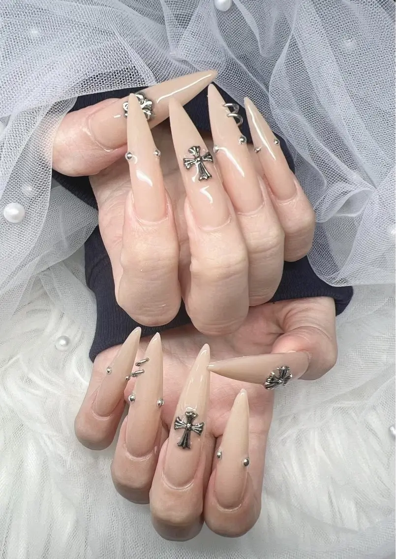 ネイル Lee Nailsのネイルデザイン