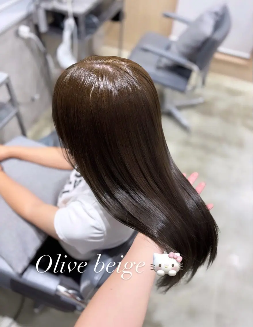 カラー ベージュカラー 透明感カラー オリーブベージュ カットカラー/銀座 🎀𝐒𝐀𝐊𝐈のヘアスタイル