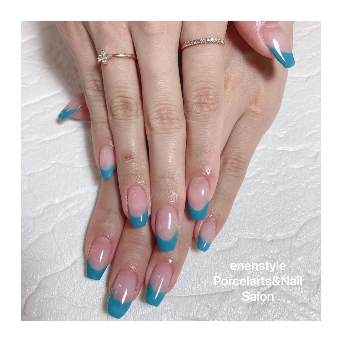 ミディアム ネイル ハンドネイル 🐾enen style 🐾のネイルデザイン