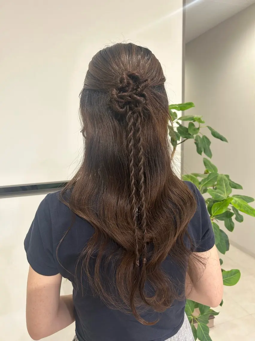 ロング ヘアアレンジ 韓国風ヘア amoretto miinaのヘアスタイル