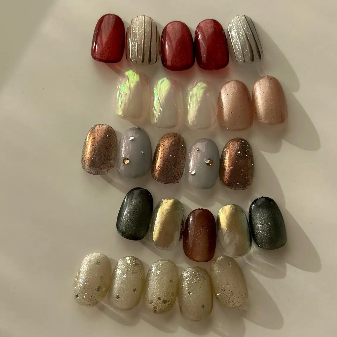 ネイル 冬ネイル クリスマス ハンドネイル nailsalon magentaのネイルデザイン