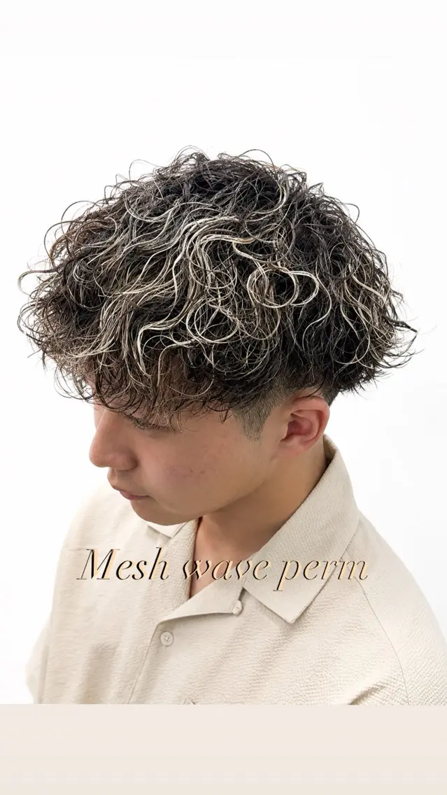 カラー 野村安芸 /特殊パーマのヘアスタイル
