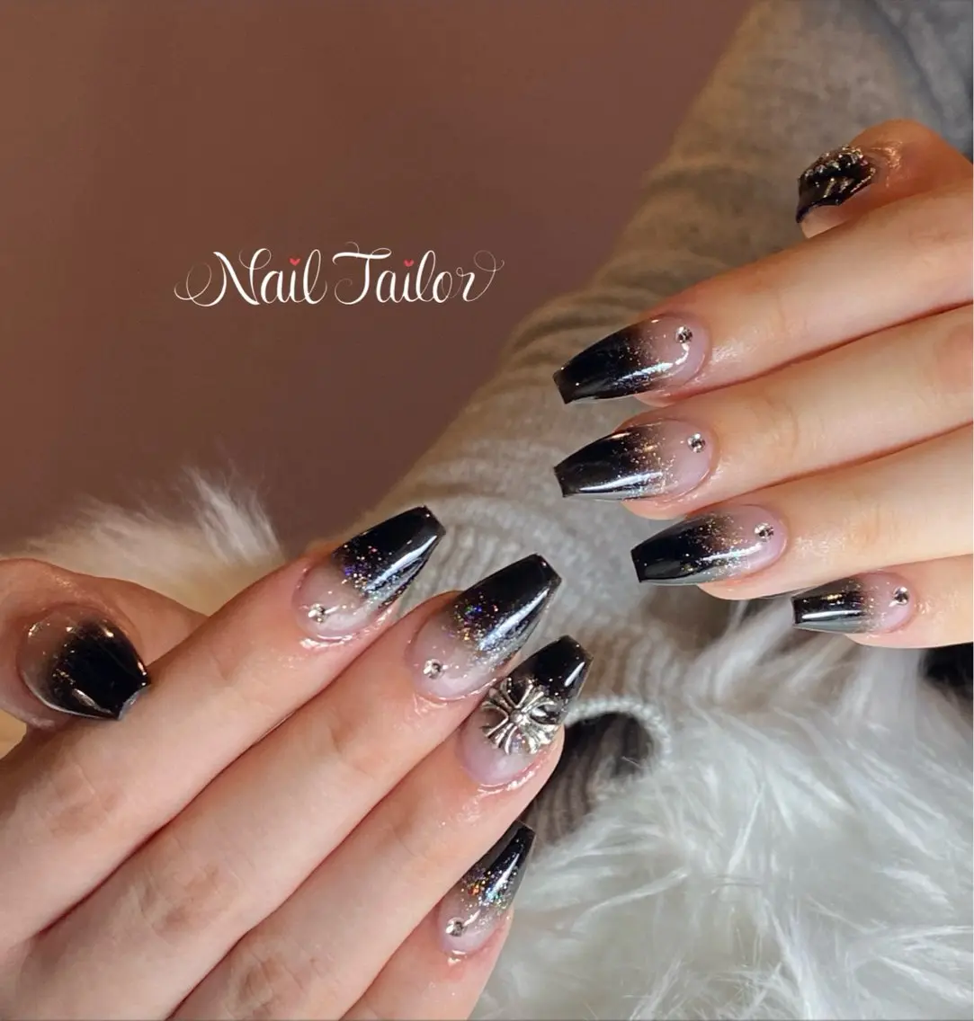 ネイル 長さ出し グラデーション ラメ(グリッター) ロングネイル スカルプネイル ハンドネイル NailTailor ネイルテイラーのネイルデザイン