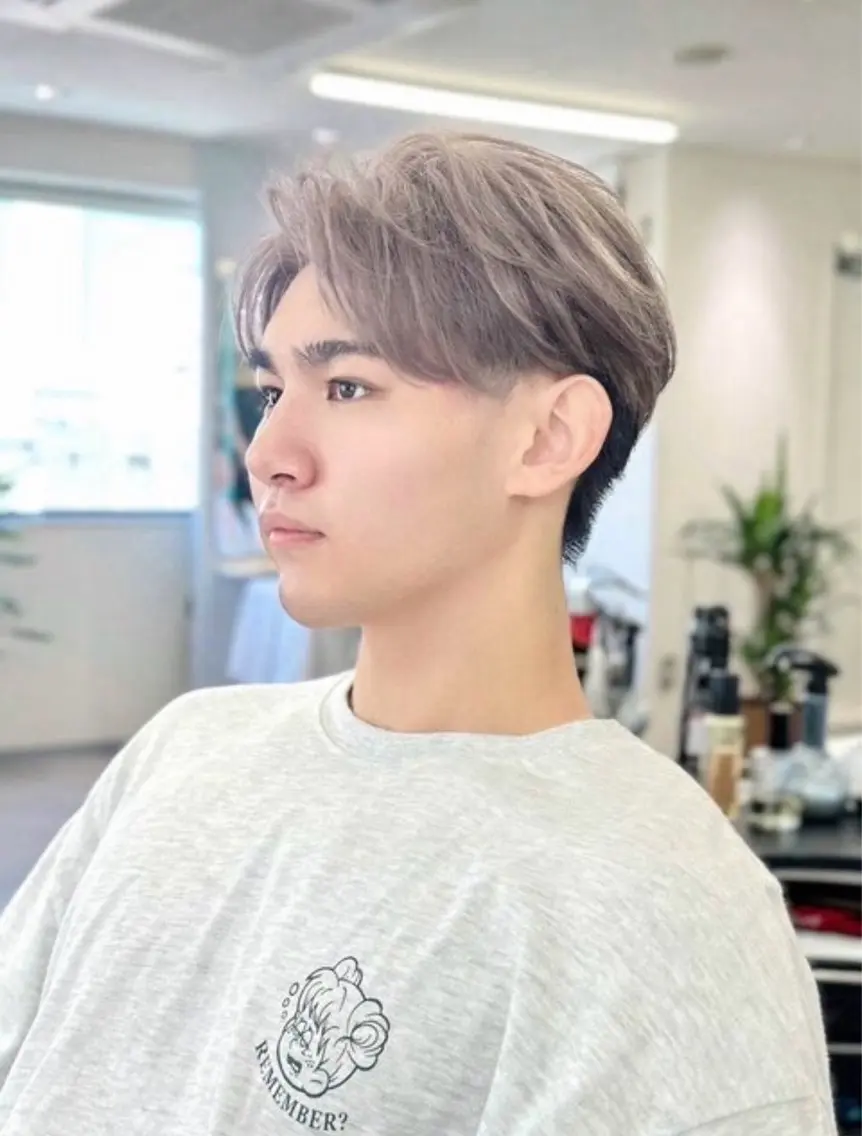 ショート ヘアカラー 得能 海翔のヘアスタイル