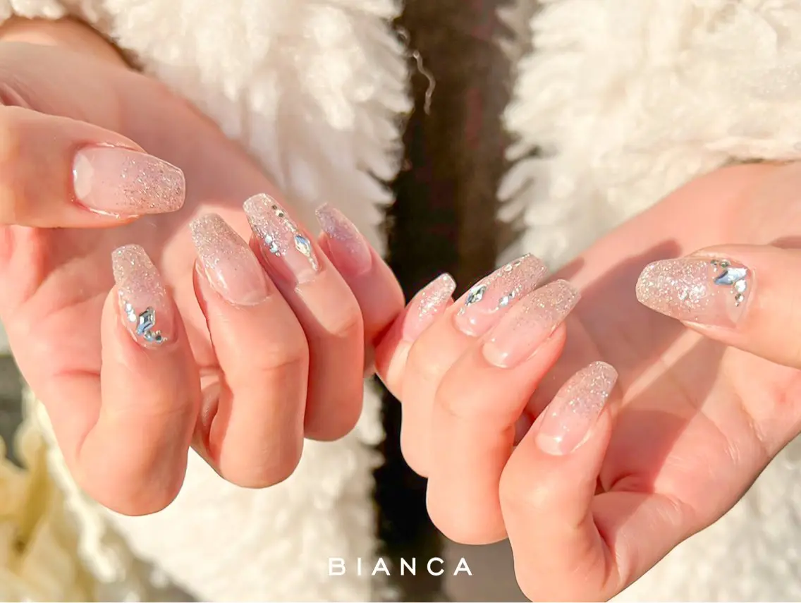 ネイル ハンドネイル Bianca 上大岡 KOBAYASHIのネイルデザイン