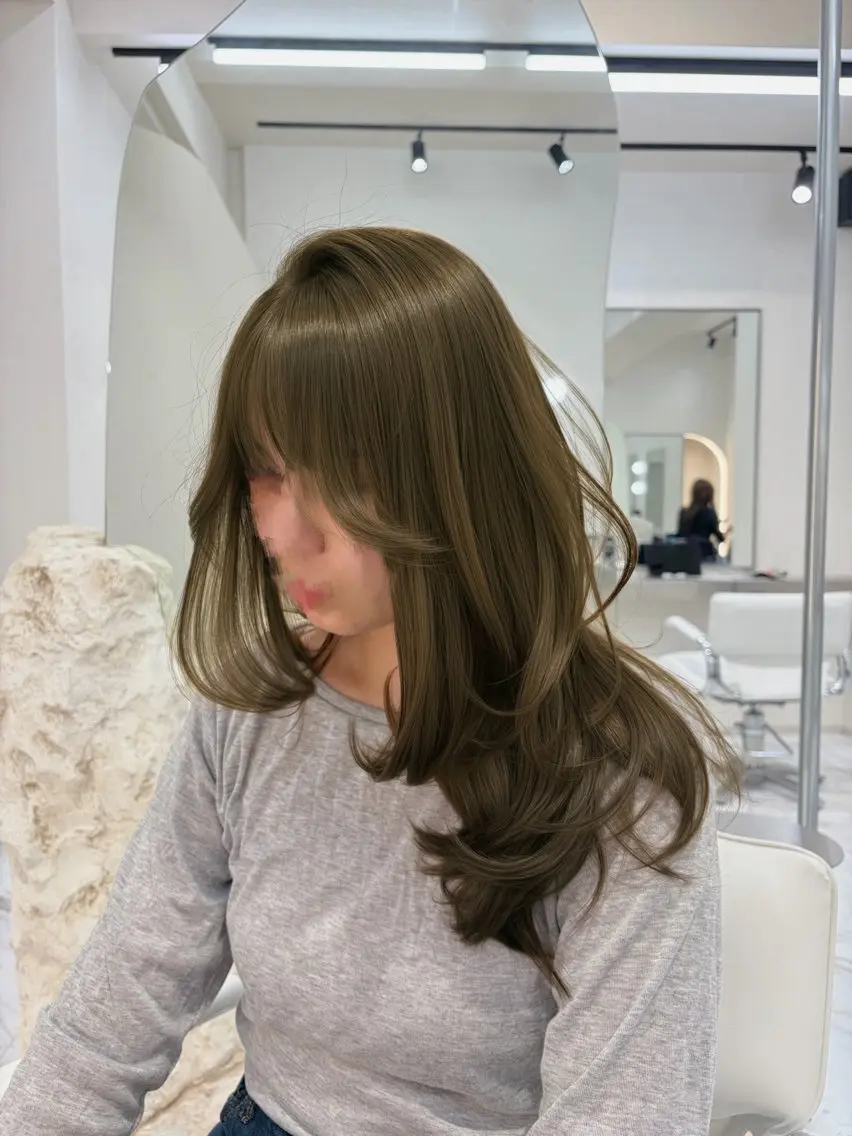 ロング カラー パーマ ベージュカラー ブリーチ 透明感カラー ダブルカラー グレージュ カット ヘアカラー TOMO/ブリーチ 無しオリーブのヘアスタイル