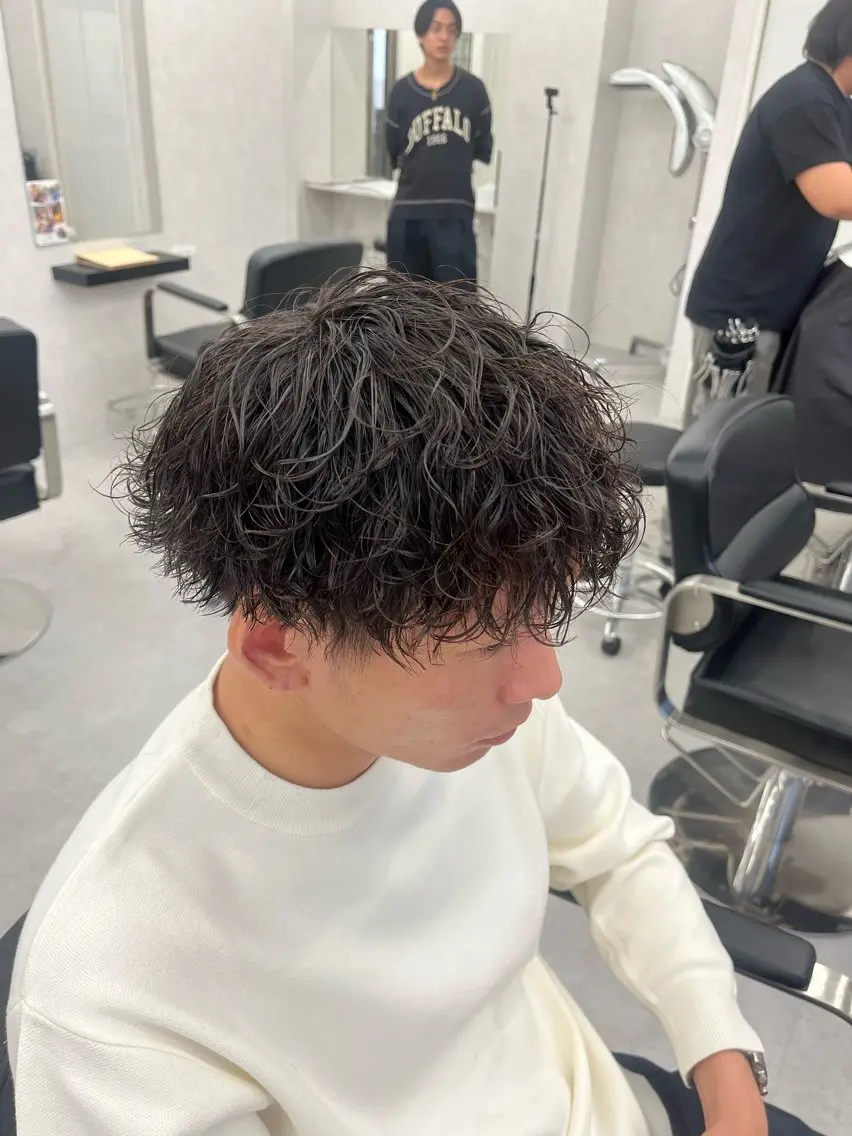 ショート パーマ メンズ メンズパーマ 波巻きパーマ 齊藤 大地のヘアスタイル