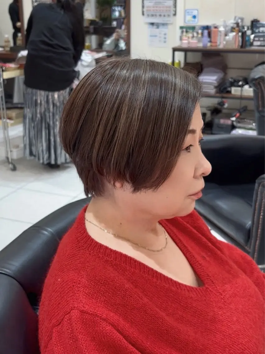 ショート ハイライト ヘアカラー 小野 友暉のヘアスタイル