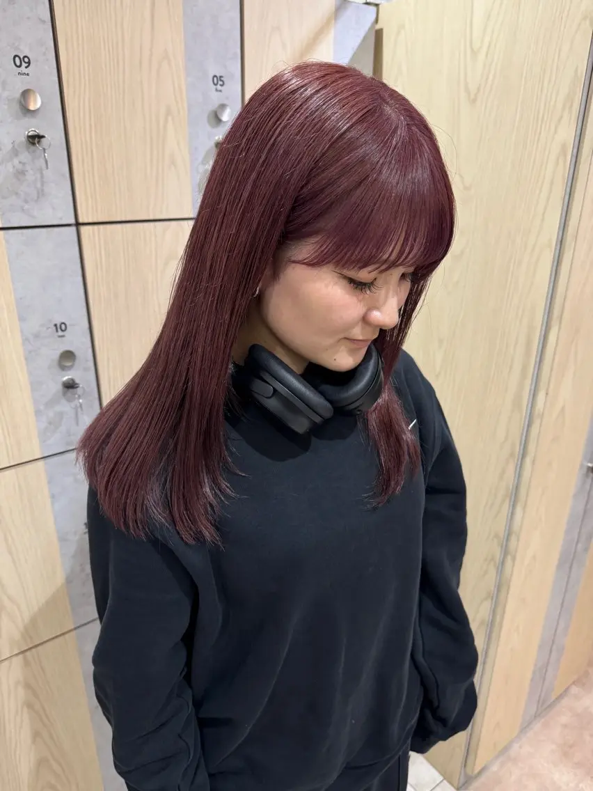 ロング カット ヘアカラー トリートメント 三輪 恭平のヘアスタイル