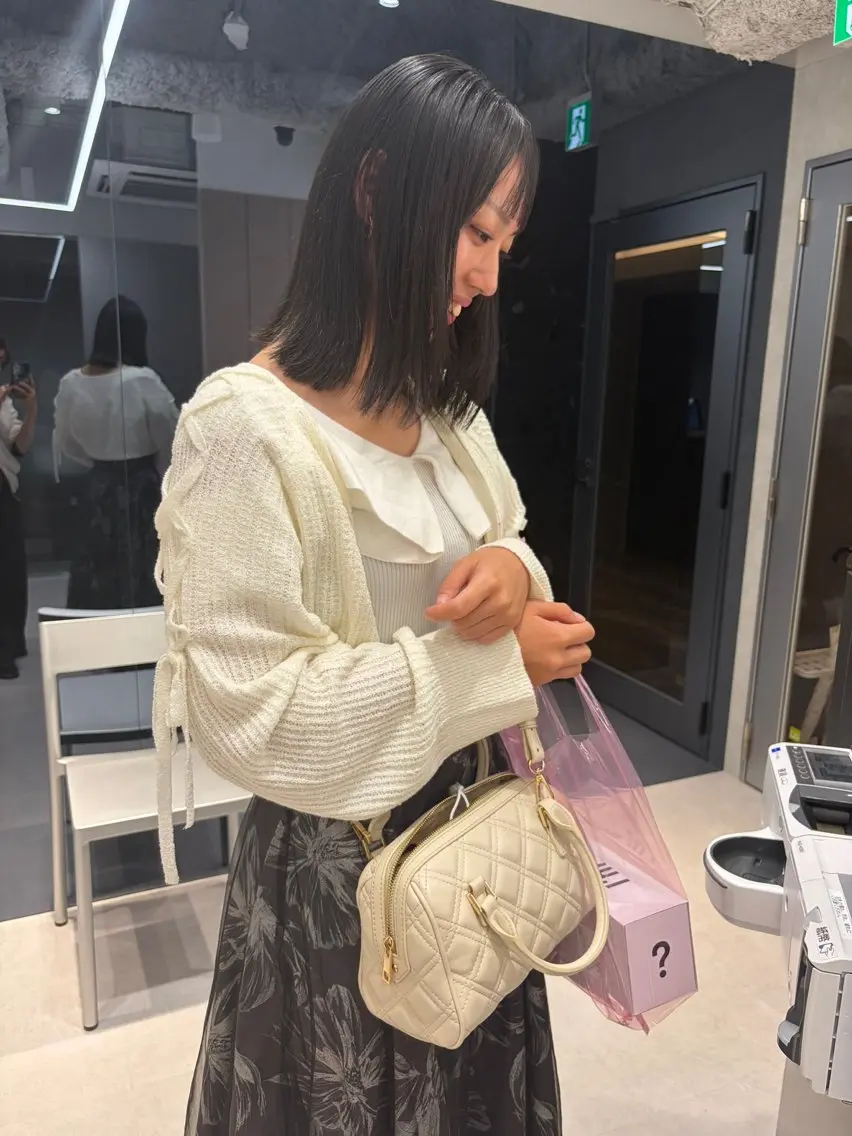 ミディアム 縮毛矯正 美髪 × 髪質改善 / 白石 有紀のヘアスタイル