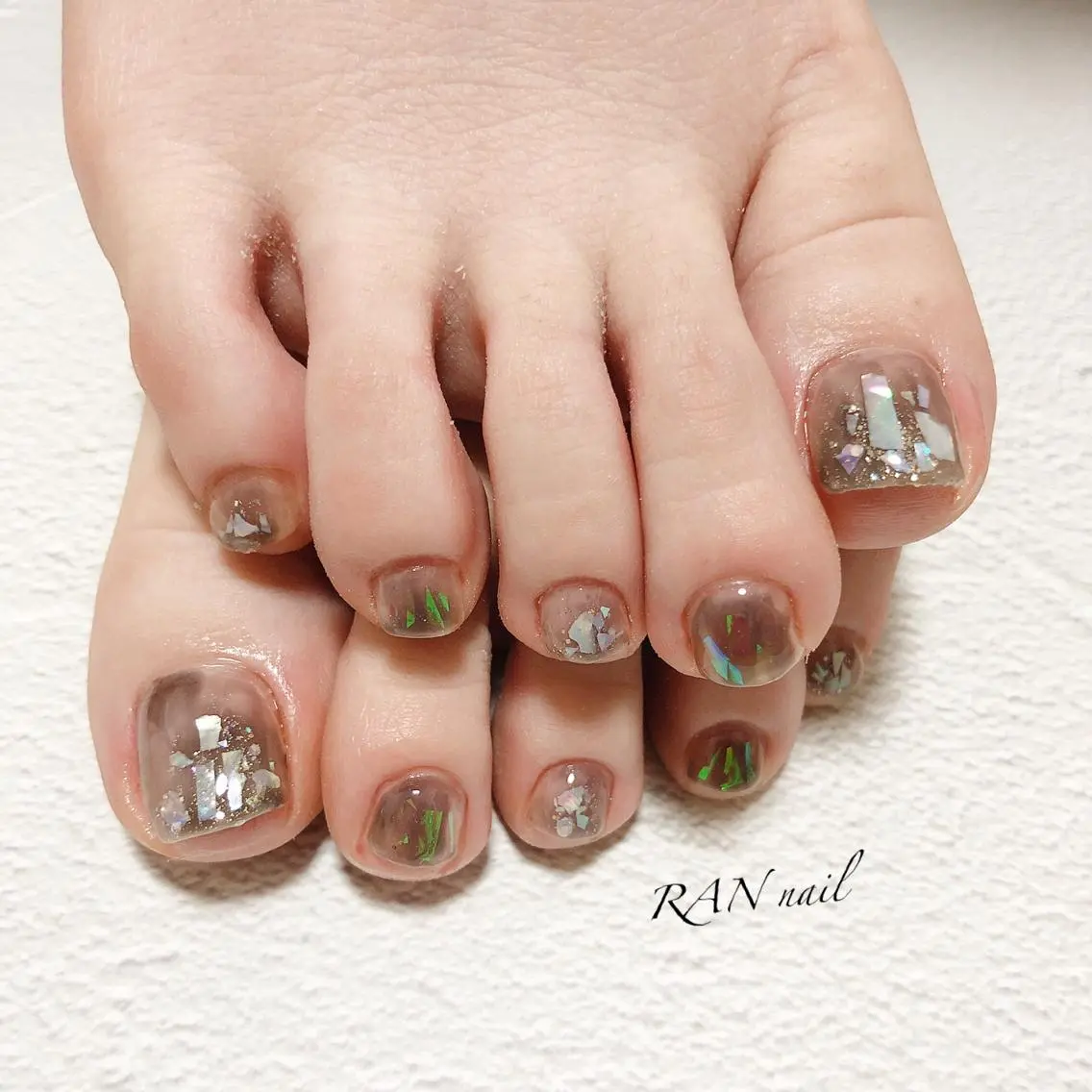 ネイル フットネイル キラキラネイル ニュアンスネイル オフィスネイル 春ネイル ハンドネイル フットネイル RAN nailのネイルデザイン