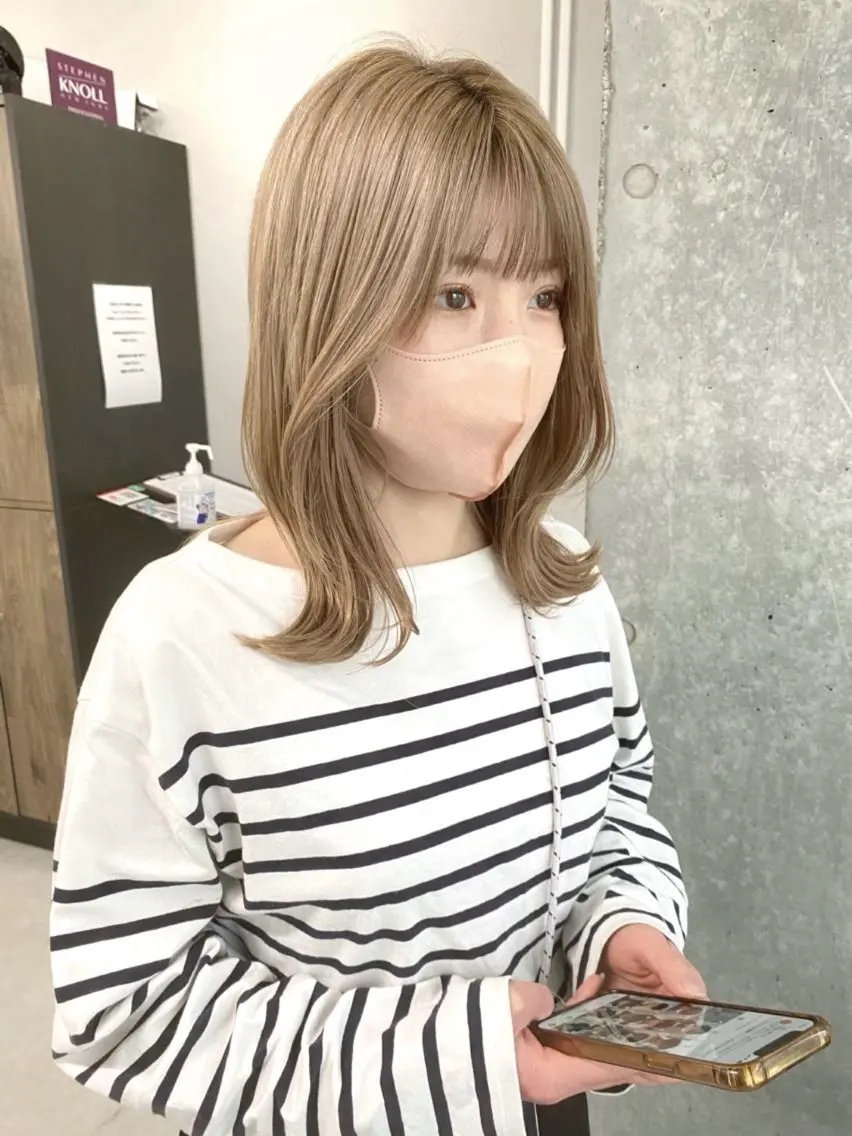 ロング カラー ヘアアレンジ 顔まわりレイヤー 顔周りカット レイヤーカット カット ヘアカラー トリートメント 🌷FUKA🌷 まろやかハイトーンのヘアスタイル