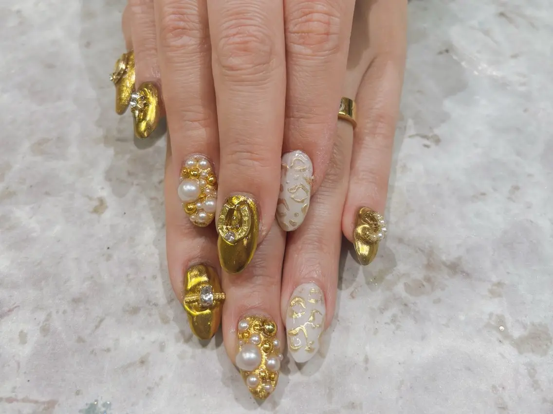 ネイル キラキラネイル Rave nail yoshiのネイルデザイン