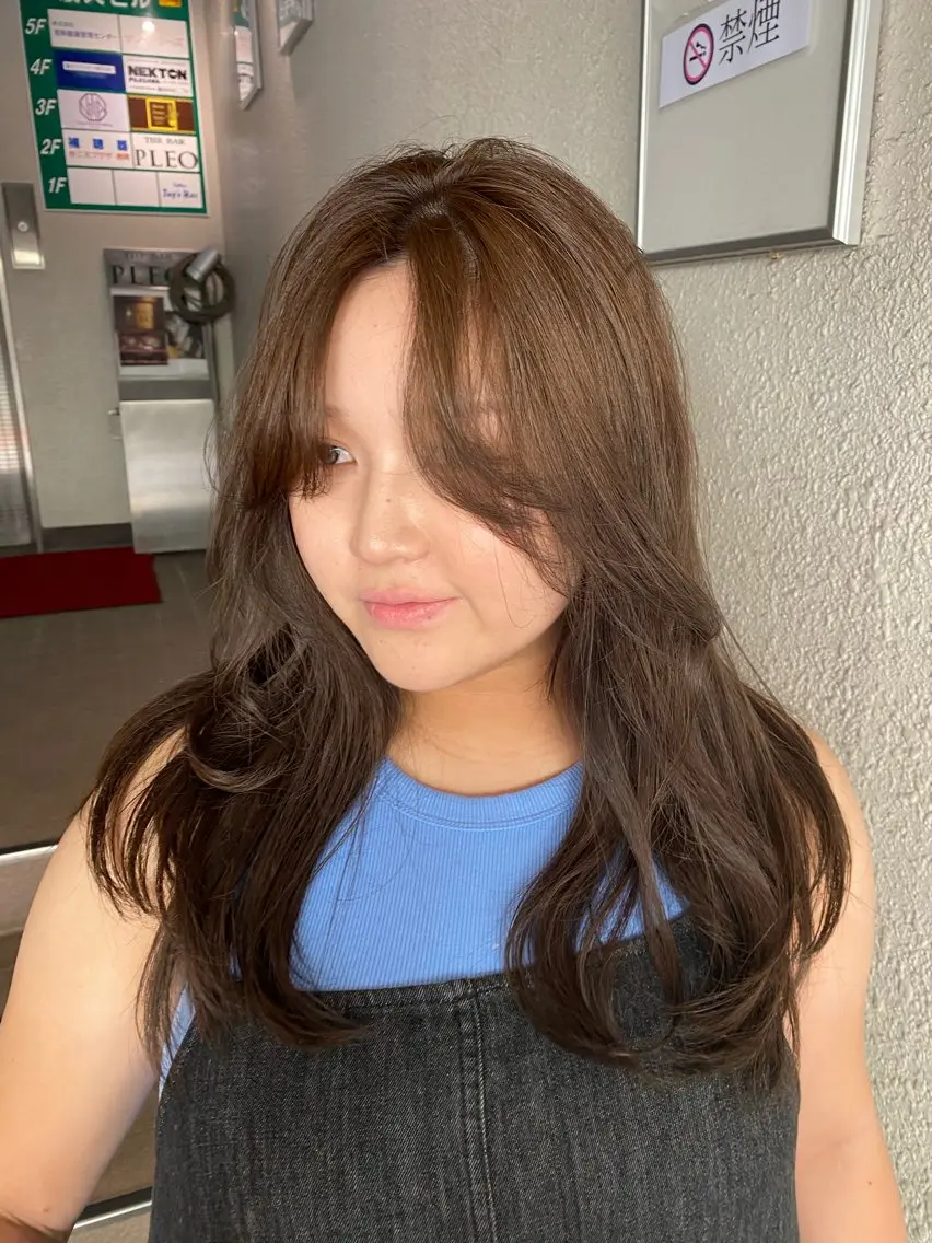 セミロング カラー ブラウンカラー レイヤーカット カット ヘアカラー ナチュラルヘア🫧 ナナミのヘアスタイル