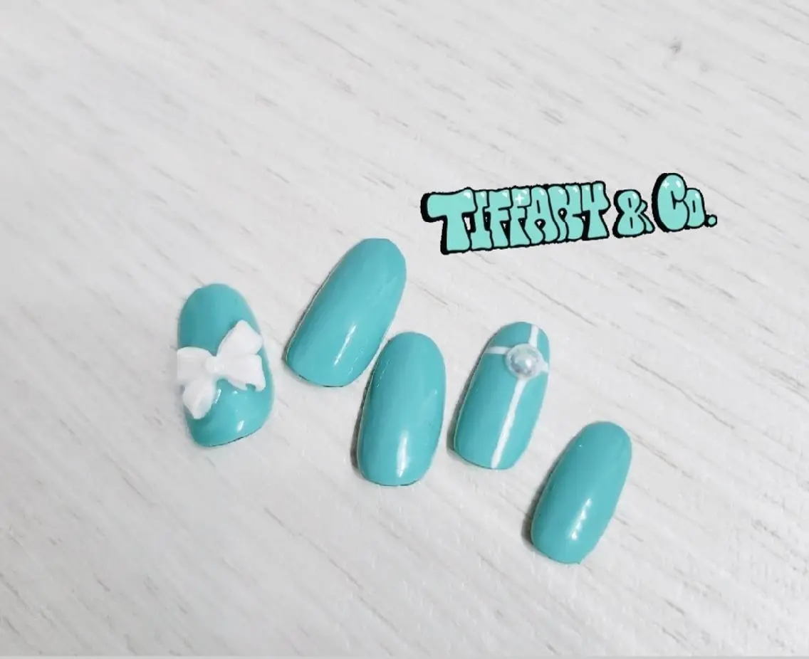 ネイル リボン nail salon Luanaのネイルデザイン