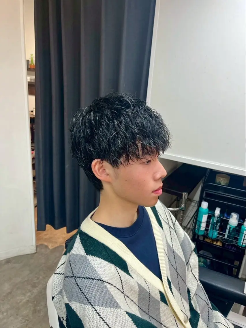 パーマ メンズ 佐々木 優人のヘアスタイル