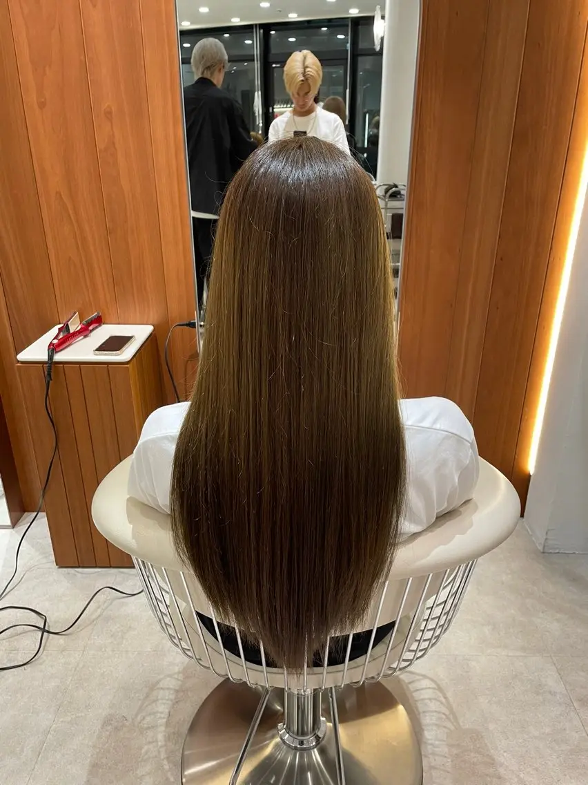 ロング カラー オリーブカラー 新宿/レイヤー/ 透明感カラーしょうごのヘアスタイル