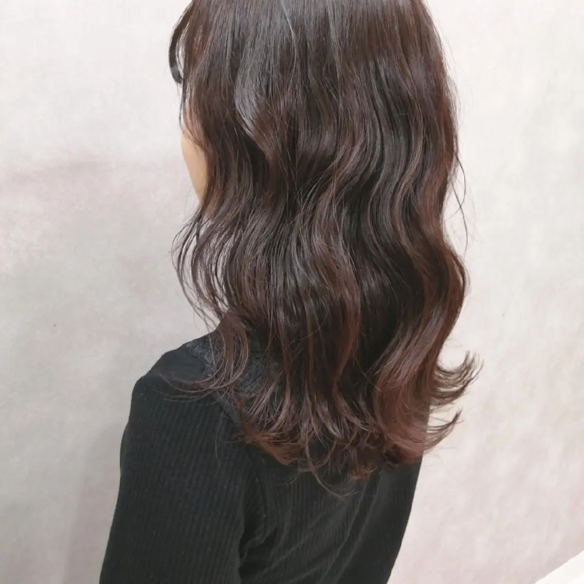 セミロング カラー ピンクカラー hase _のヘアスタイル