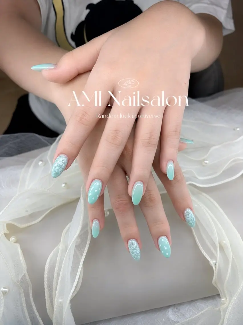 セミロング ハンドネイル AMI Nailsalonのネイルデザイン