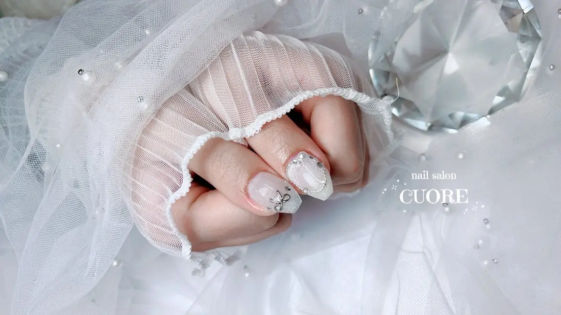 ネイル マグネットネイル 持ち込み リボン ワンホンネイル 冬ネイル nail salon CUOREのネイルデザイン