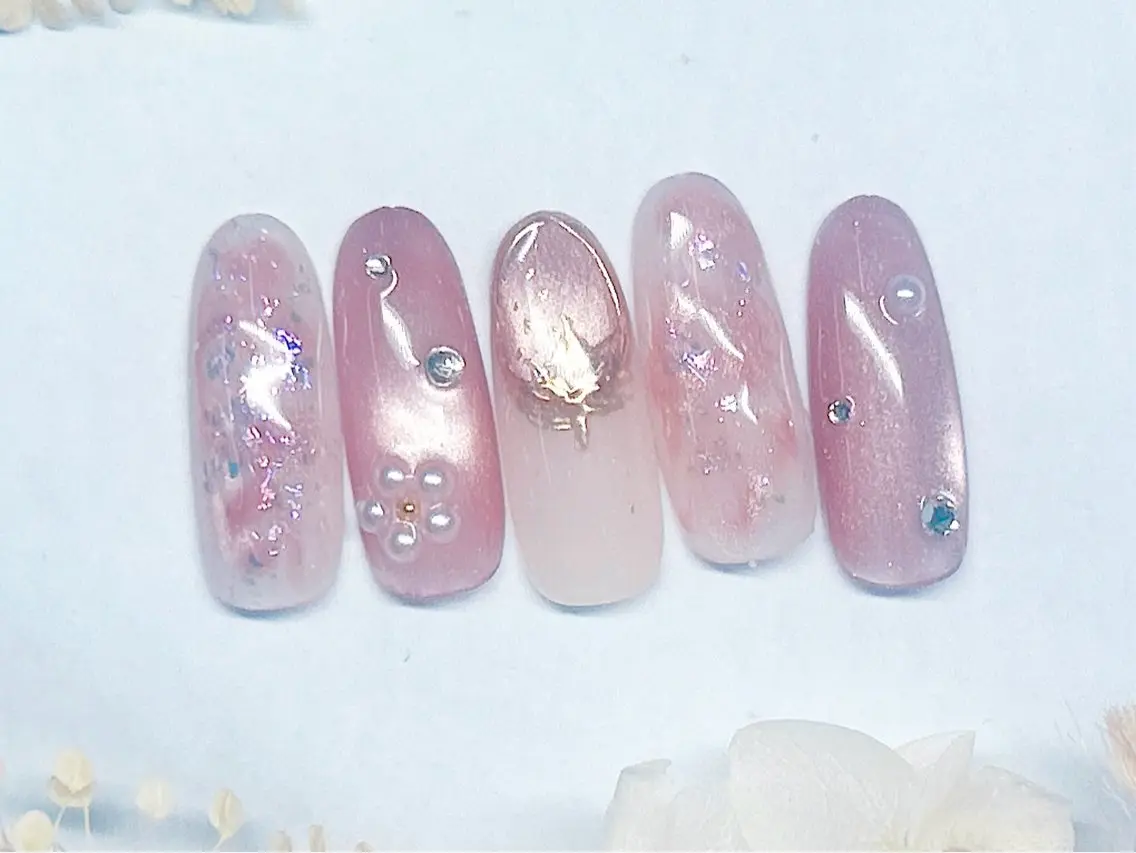 ネイル マグネットネイル ニュアンスネイル オフィスネイル ワンカラーネイル ピンク ハンドネイル Salon GEM(ジェム)のネイルデザイン