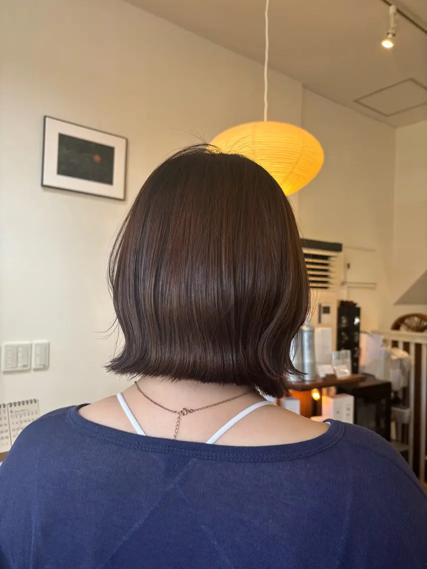 ミディアム 三國 栞音のヘアスタイル