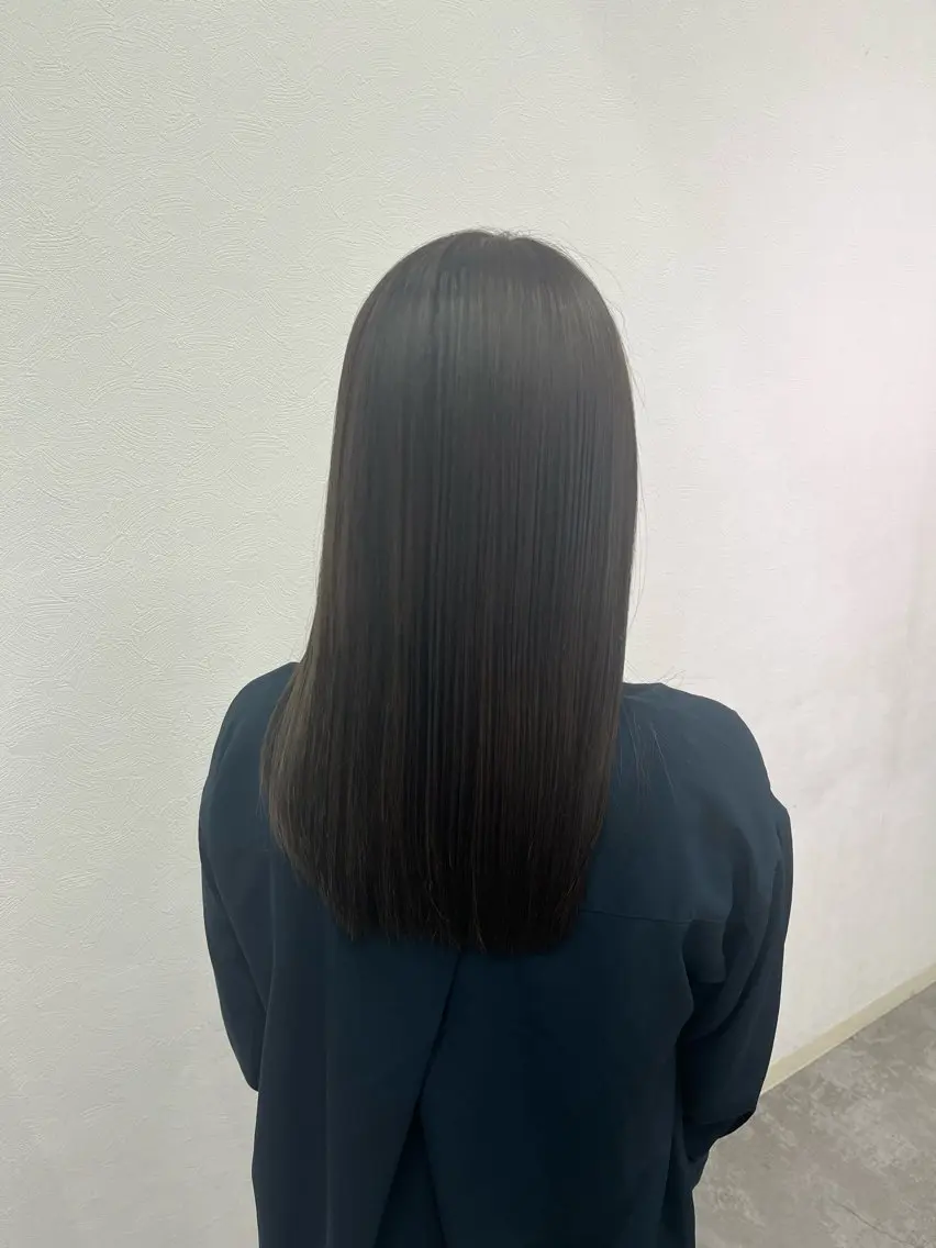 カラー ブラウンカラー オリーブブラウン 五十嵐 さくらのヘアスタイル