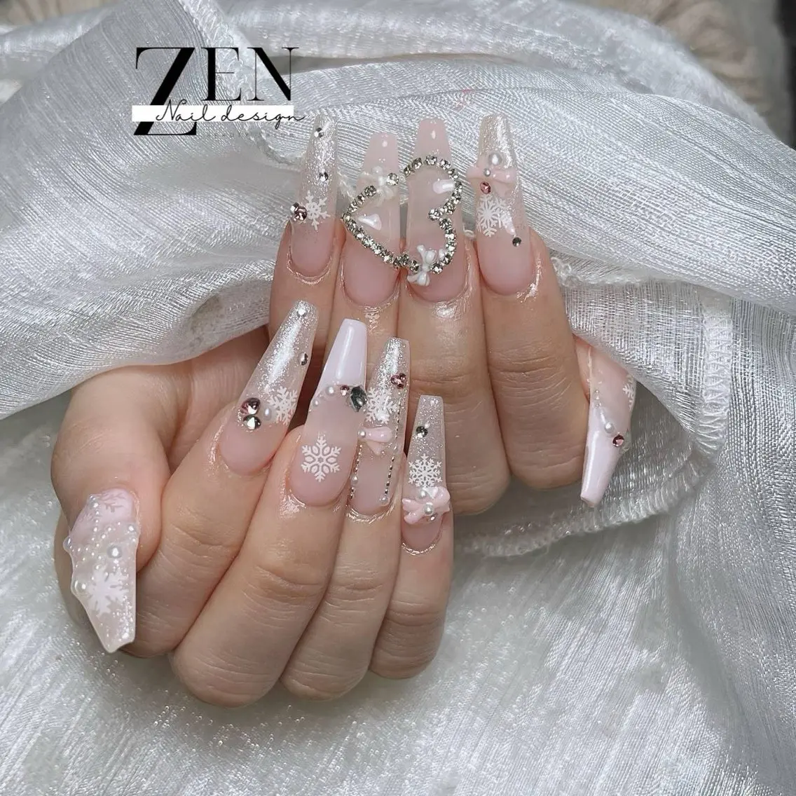 ネイル チークネイル フレンチネイル ジェルネイル 韓国ネイル マグネットネイル ハンドネイル Zen Nail Design 池袋のネイルデザイン