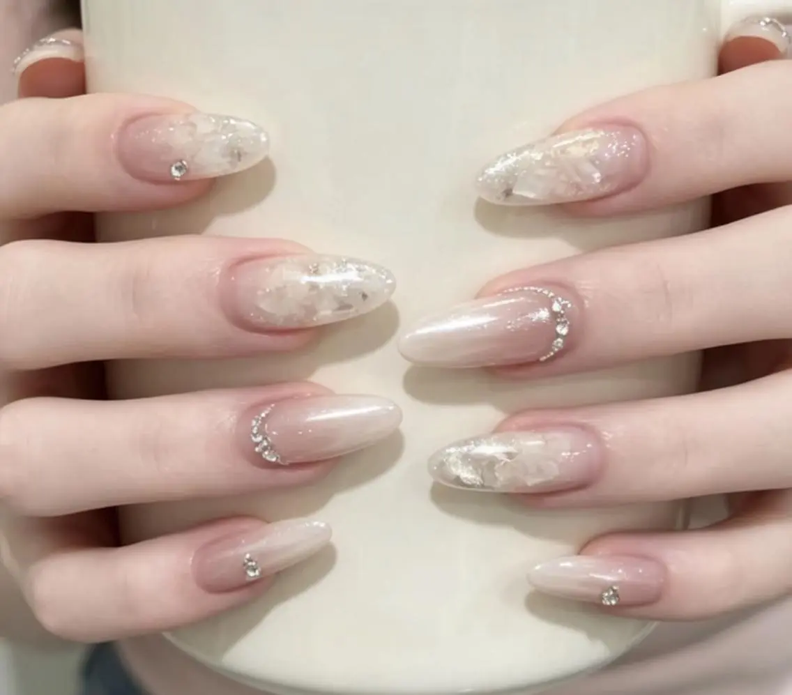 ネイル ハンドネイル エリ🫧 nail池袋東口のネイルデザイン