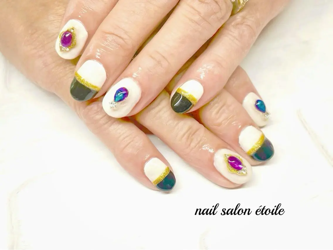 ネイル ジェルネイル キラキラネイル ラメ(グリッター) ホワイト ハンドネイル nail salon étoileのネイルデザイン