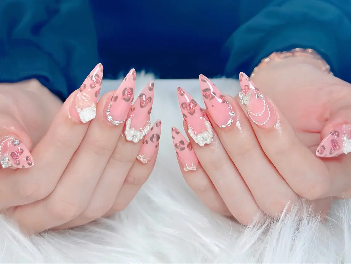 ネイル べっ甲ネイル ブルー フレンチネイル ジェルネイル ガーリー ハンドネイル Rin Nail 新大久保店のネイルデザイン