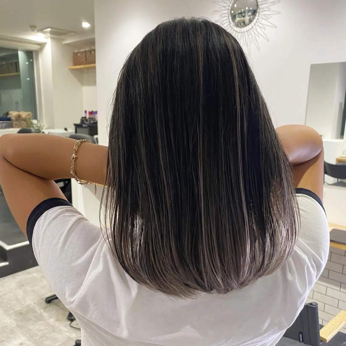 ミディアム カラー バレイヤージュ ハイライトカラー ハイライト レイヤーカット ヘアカラー JILBLAN京都 ショート/ハイライトのヘアスタイル