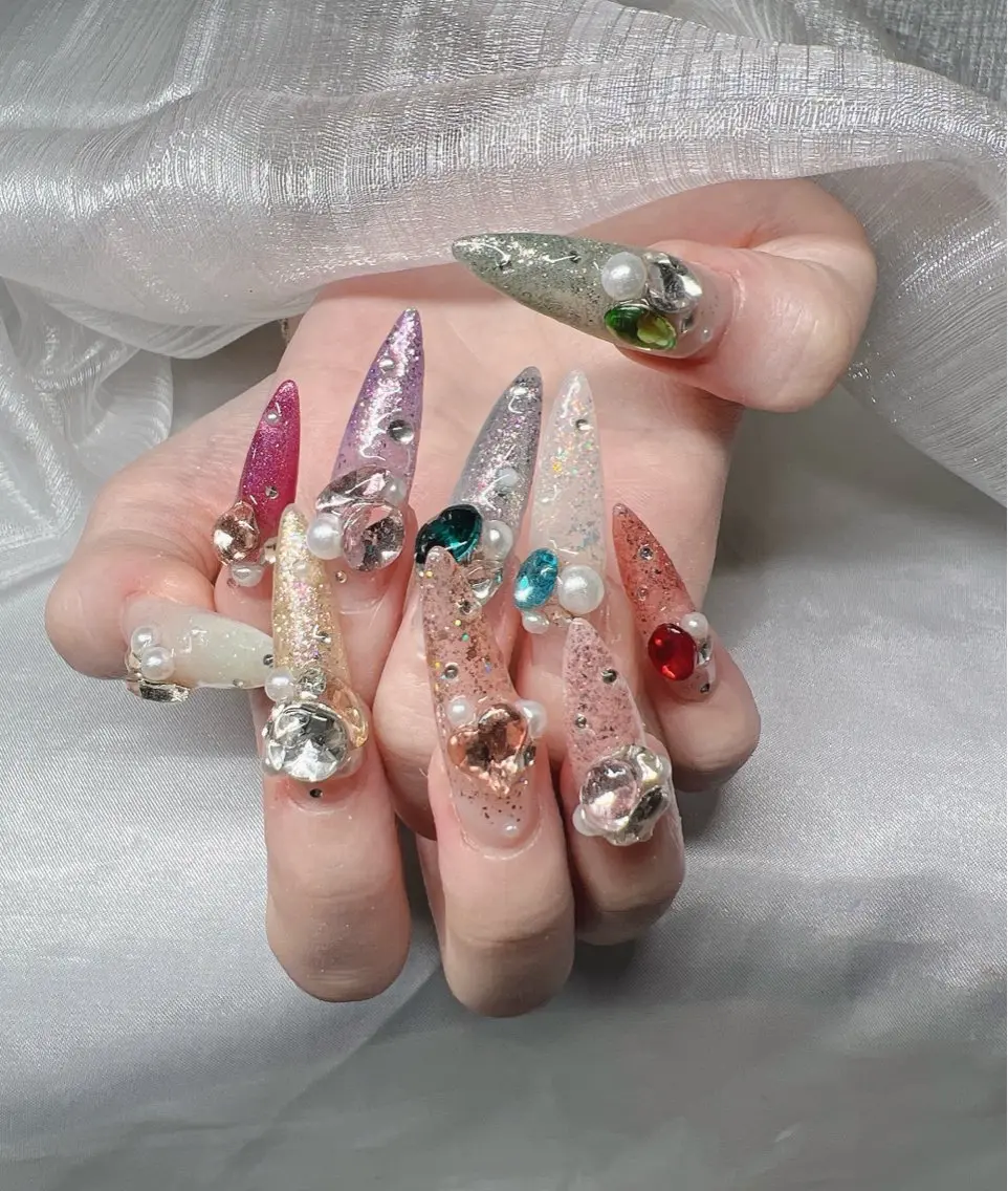 ネイル ハンドネイル Lee Nailsのネイルデザイン
