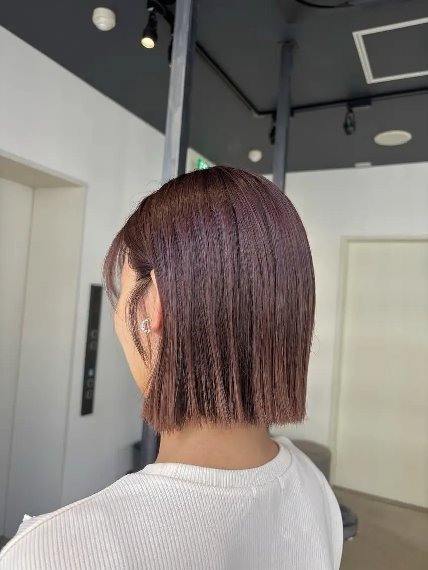 ミディアム カラー ダブルカラー ハイトーンカラー ボブ 顔周りカット 髪質改善 カット ヘアカラー トリートメント RISE SWELL 江坂momoneのヘアスタイル