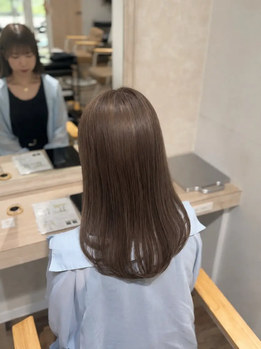 ミディアム カラー カット ヘアカラー トリートメント yuzua/縮毛矯正 /レイヤー/艶カラーのヘアスタイル