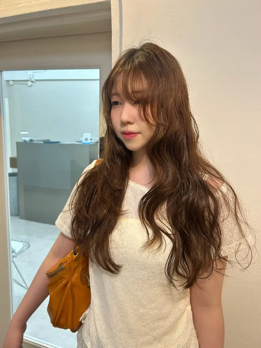 ロング カラー パーマ 透明感カラー/ chisaのヘアスタイル