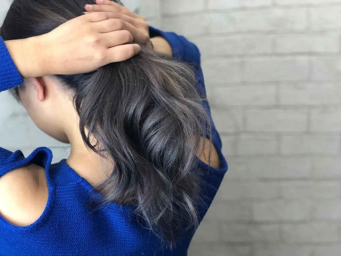 ミディアム カラー パーマ ヘアアレンジ グラデーションカラー シルバー 🧙『代表』平田 祥己✨のヘアスタイル